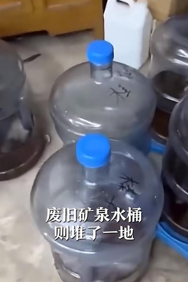 这些“造假咖啡”越看越难受你还敢喝吗不朽情缘mg网址咖啡也塌了！央视曝光(图9)